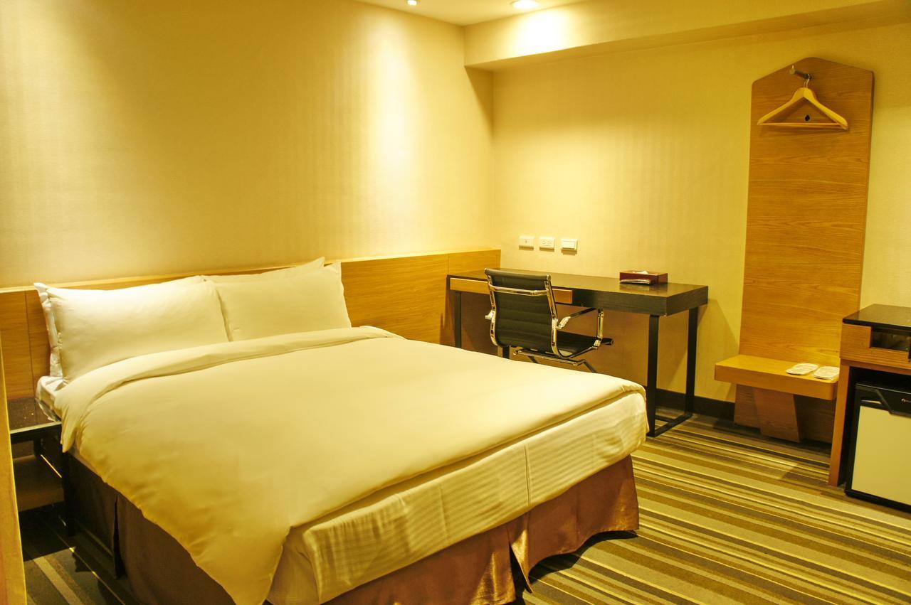 Country Garden Hotel Chiayi Exterior foto